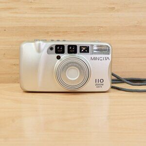Minolta 110 Zoom Date 35mm Film Camera Silver 38-110mm AF Tested Works